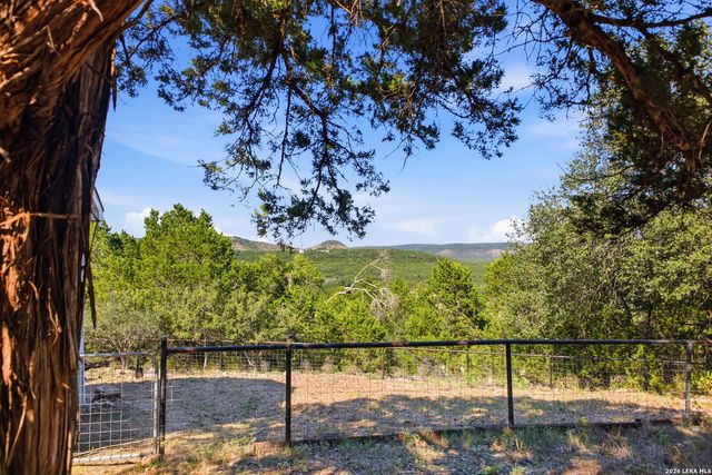 495 KINGS DR, Canyon Lake, TX 78133