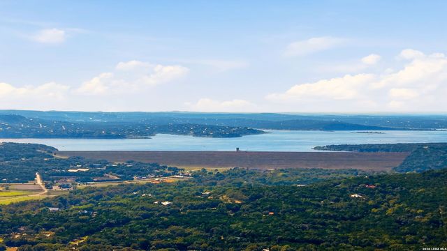 495 KINGS DR, Canyon Lake, TX 78133