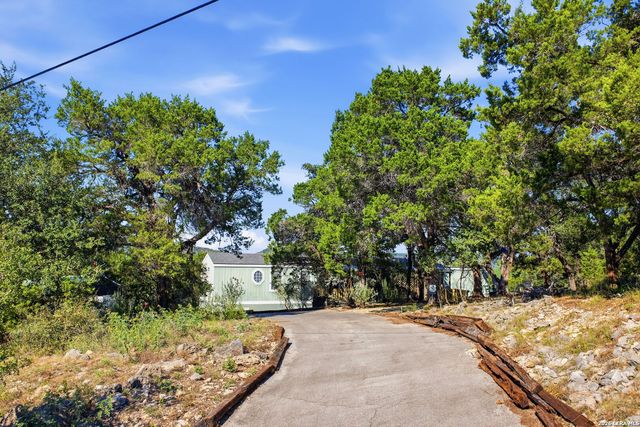 495 KINGS DR, Canyon Lake, TX 78133
