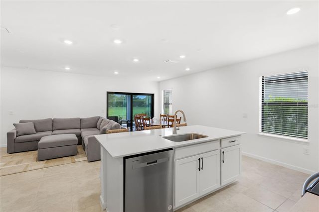 6587 SILVERSTAR DRIVE, Sarasota, FL 34240