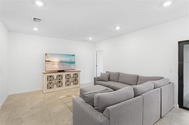 6587 SILVERSTAR DRIVE, Sarasota, FL 34240