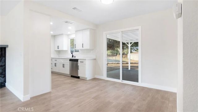 10219 Victor Avenue, Hesperia, CA 92345