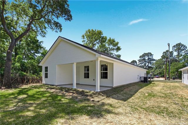 221 S Fifth Street, Spring Lake, NC 28390