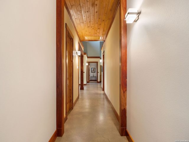 1163 Big Bend Ln, Fredericksburg, TX 78624