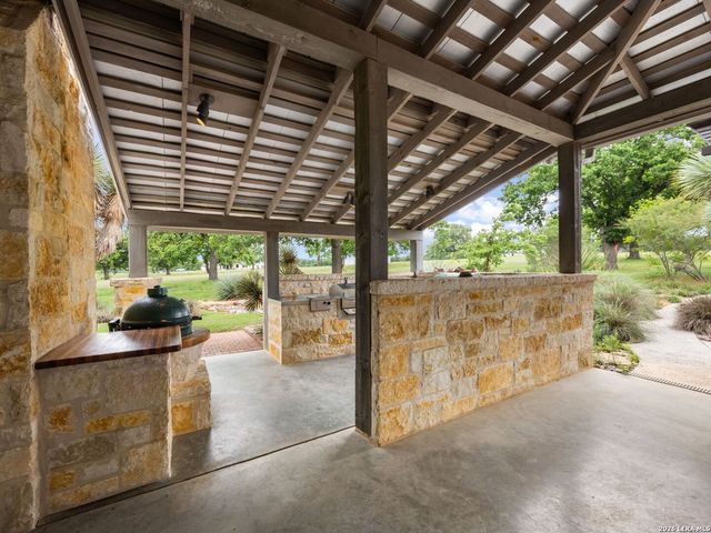 1163 Big Bend Ln, Fredericksburg, TX 78624