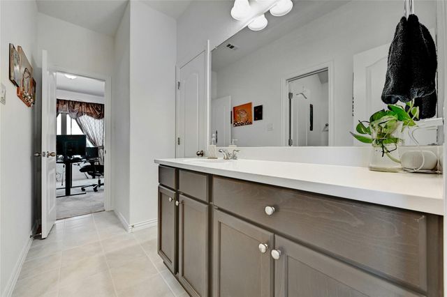 303 Cherrystone LOOP, Buda, TX 78610