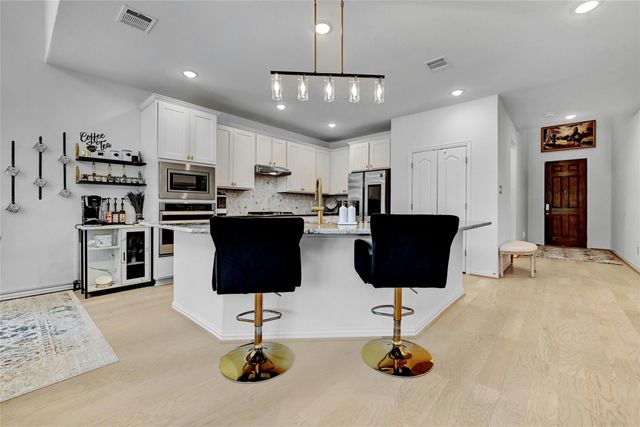 303 Cherrystone LOOP, Buda, TX 78610