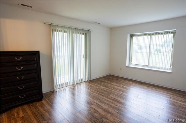 45302 Manor Drive, Utica, MI 48317