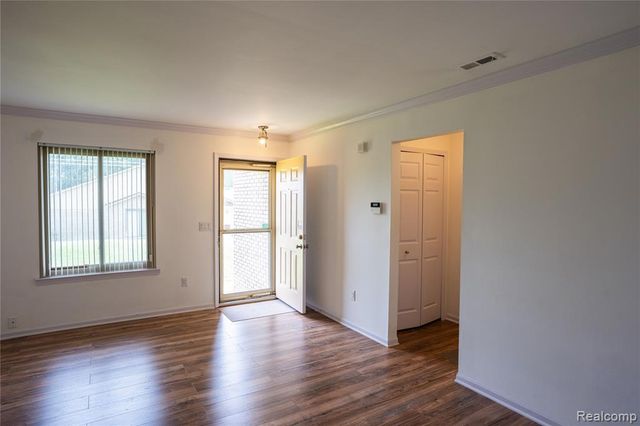 45302 Manor Drive, Utica, MI 48317