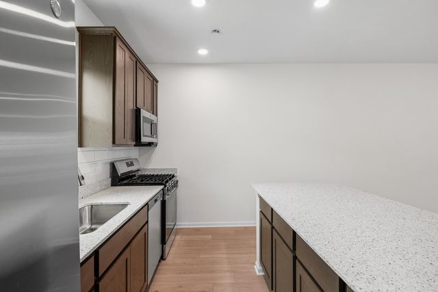 13069 Carolina Street, Crown Point, IN 46307