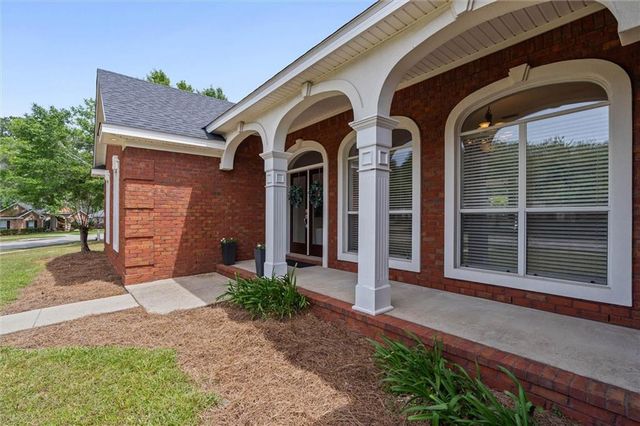 6638 Lubarrett Way S, Mobile, AL 36695
