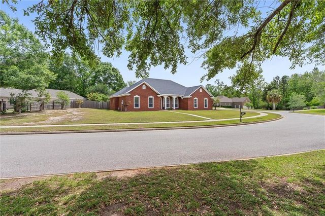 6638 Lubarrett Way S, Mobile, AL 36695