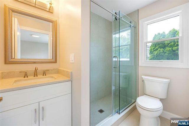 137 Stefanic Avenue 1, Elmwood Park, NJ 07407