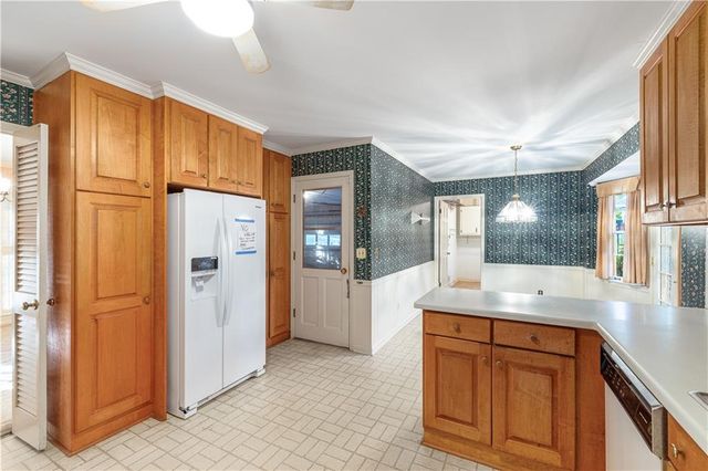 1896 Olde Village Run, Dunwoody, GA 30338