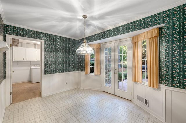 1896 Olde Village Run, Dunwoody, GA 30338