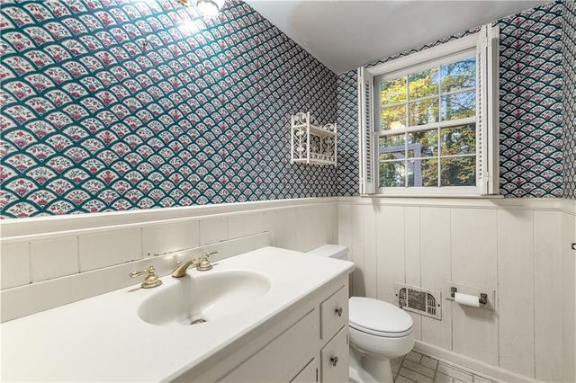 1896 Olde Village Run, Dunwoody, GA 30338