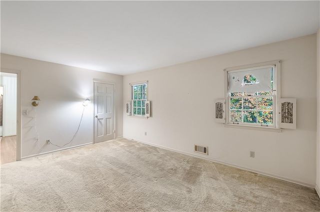 1896 Olde Village Run, Dunwoody, GA 30338