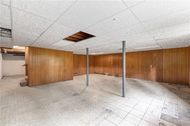 1896 Olde Village Run, Dunwoody, GA 30338