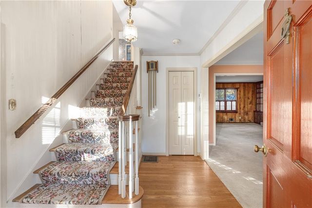 1896 Olde Village Run, Dunwoody, GA 30338