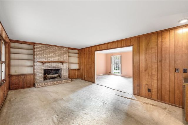 1896 Olde Village Run, Dunwoody, GA 30338