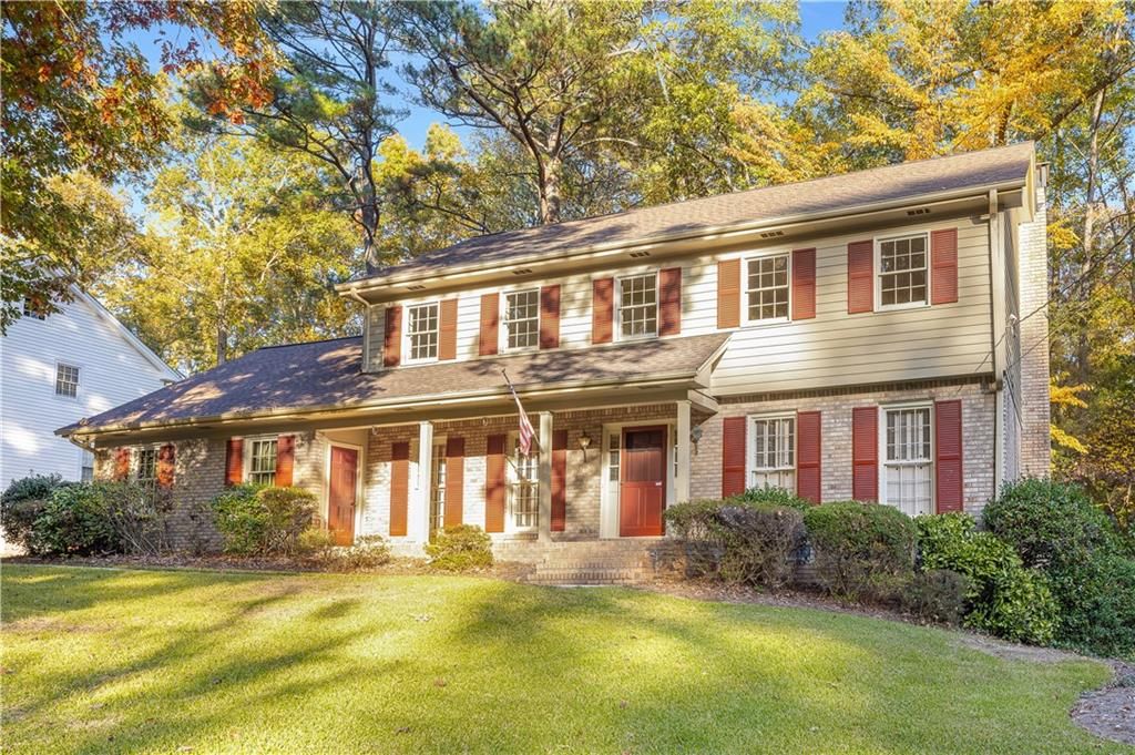 1896 Olde Village Run, Dunwoody, GA 30338