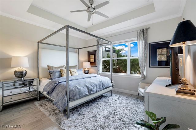 5831 Haiti DR, Naples, FL 34113