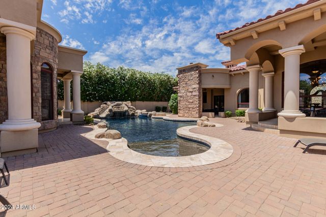 6215 E TURQUOISE Avenue, Paradise Valley, AZ 85253
