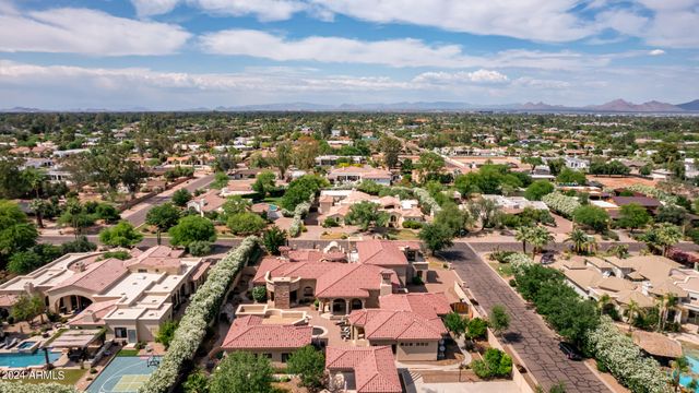 6215 E TURQUOISE Avenue, Paradise Valley, AZ 85253