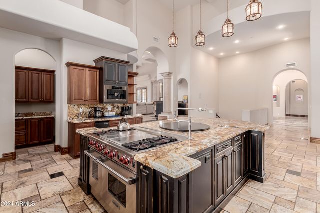 6215 E TURQUOISE Avenue, Paradise Valley, AZ 85253