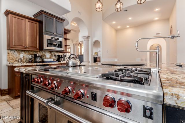 6215 E TURQUOISE Avenue, Paradise Valley, AZ 85253