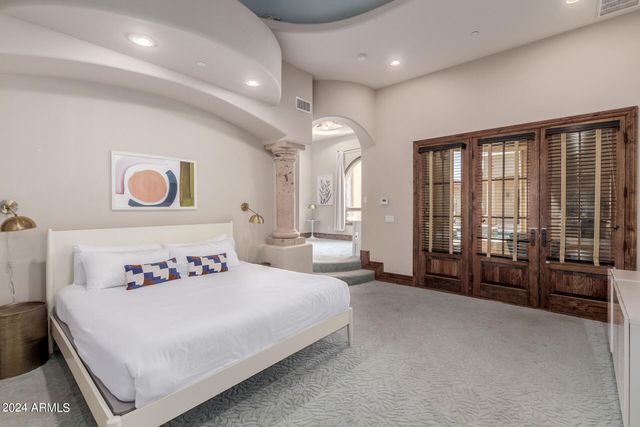 6215 E TURQUOISE Avenue, Paradise Valley, AZ 85253