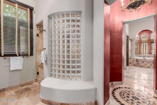 6215 E TURQUOISE Avenue, Paradise Valley, AZ 85253