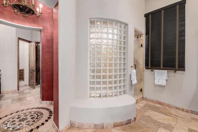 6215 E TURQUOISE Avenue, Paradise Valley, AZ 85253