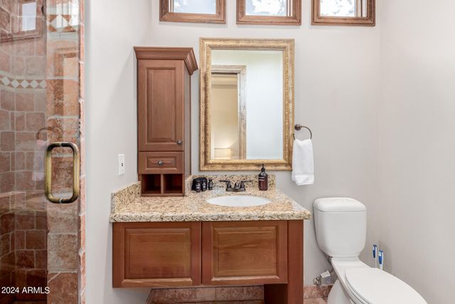 6215 E TURQUOISE Avenue, Paradise Valley, AZ 85253