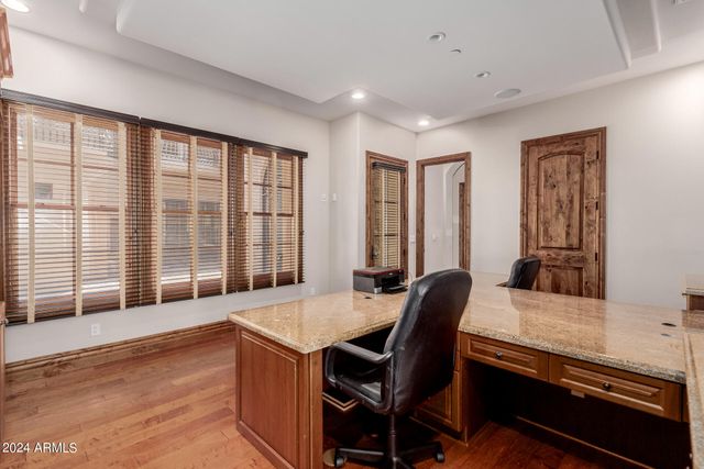 6215 E TURQUOISE Avenue, Paradise Valley, AZ 85253