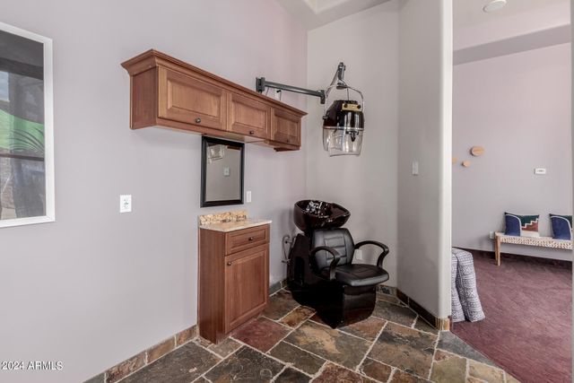 6215 E TURQUOISE Avenue, Paradise Valley, AZ 85253