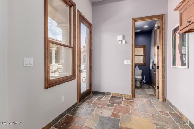 6215 E TURQUOISE Avenue, Paradise Valley, AZ 85253