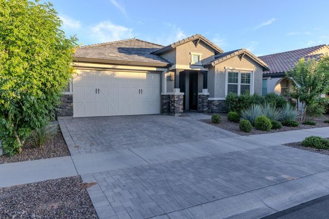 9701 E Spiral Avenue, Mesa, AZ 85212
