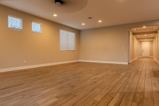 9701 E Spiral Avenue, Mesa, AZ 85212