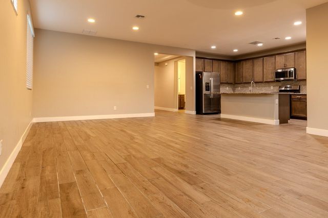 9701 E Spiral Avenue, Mesa, AZ 85212