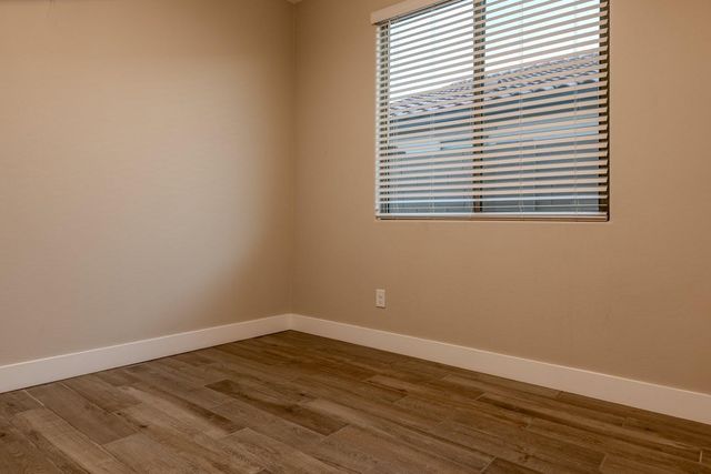 9701 E Spiral Avenue, Mesa, AZ 85212