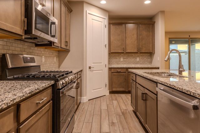 9701 E Spiral Avenue, Mesa, AZ 85212