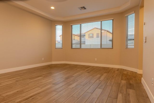 9701 E Spiral Avenue, Mesa, AZ 85212