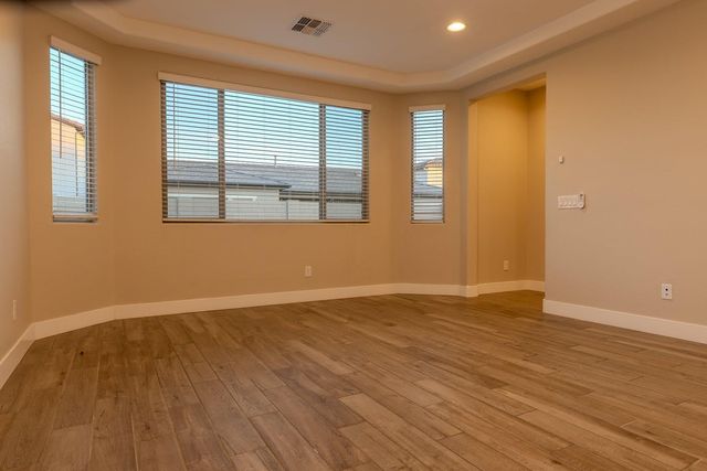 9701 E Spiral Avenue, Mesa, AZ 85212
