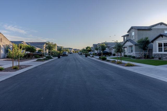 9701 E Spiral Avenue, Mesa, AZ 85212