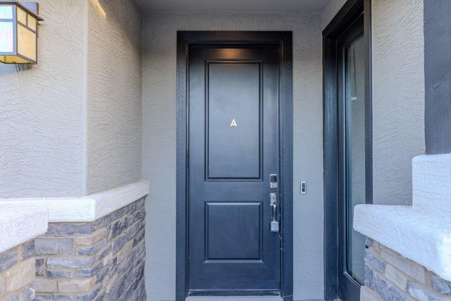 9701 E Spiral Avenue, Mesa, AZ 85212
