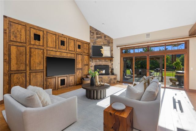 905 250th Avenue NE, Sammamish, WA 98074