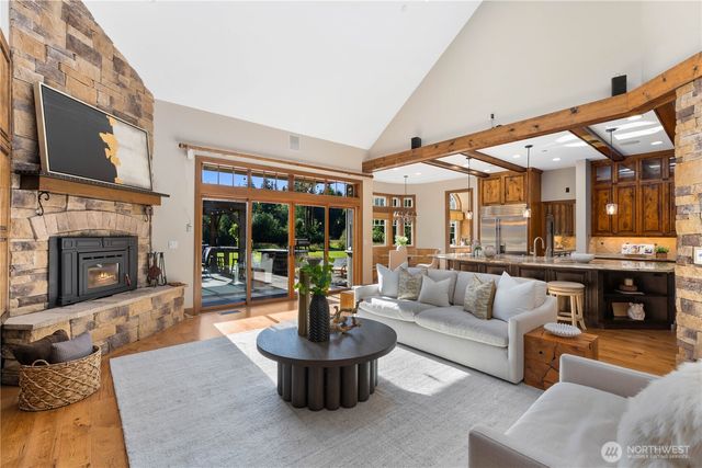 905 250th Avenue NE, Sammamish, WA 98074