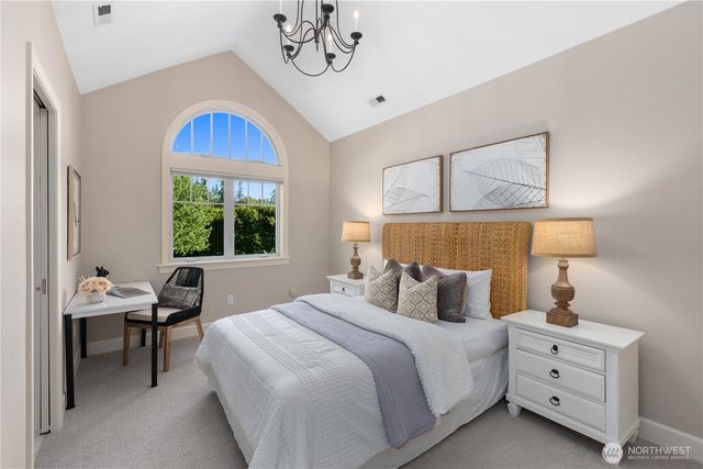 905 250th Avenue NE, Sammamish, WA 98074