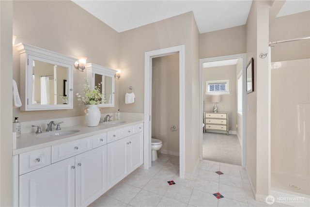 905 250th Avenue NE, Sammamish, WA 98074